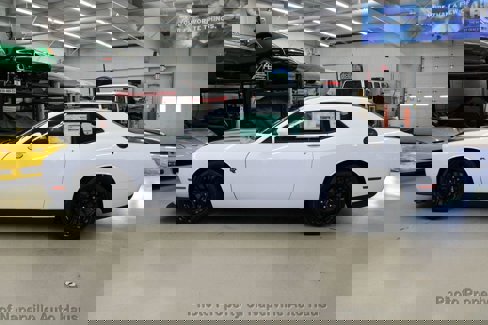 Used 2023 Dodge Challenger SRT Hellcat image 4