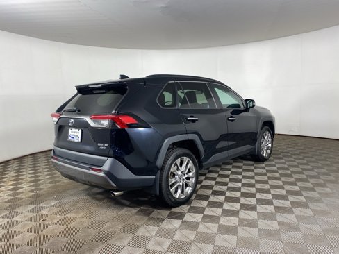 Used 2019 Toyota RAV4 Limited image 10