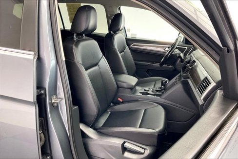 Used 2019 Volkswagen Atlas SE w/ Towing Package image 6