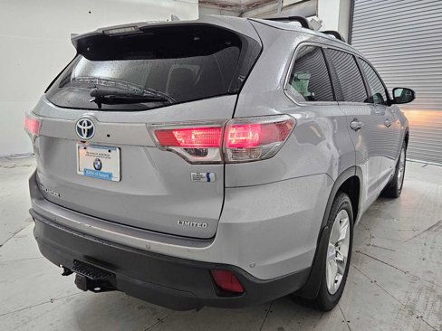 Used 2016 Toyota Highlander Limited image 6