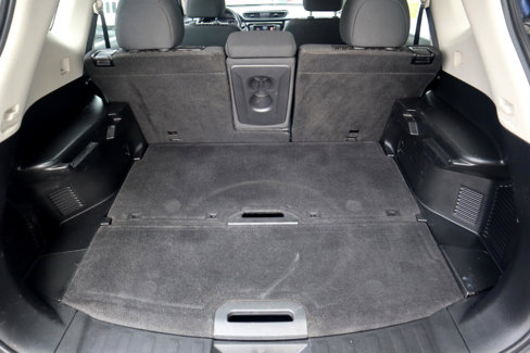 Used 2018 Nissan Rogue S image 47