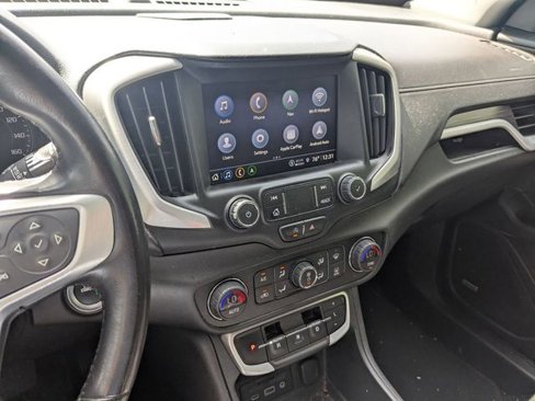 Used 2022 GMC Terrain SLT w/ Infotainment Package II image 17