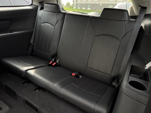 Used 2017 Buick Enclave Leather image 7