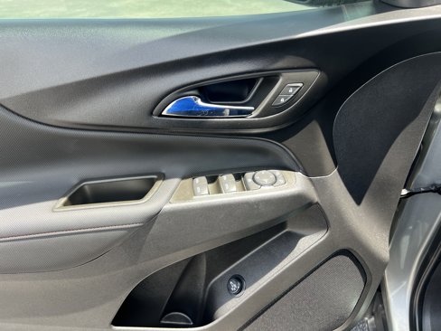 Used 2023 Chevrolet Equinox RS image 18