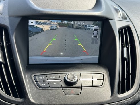Used 2019 Ford Escape SEL image 5