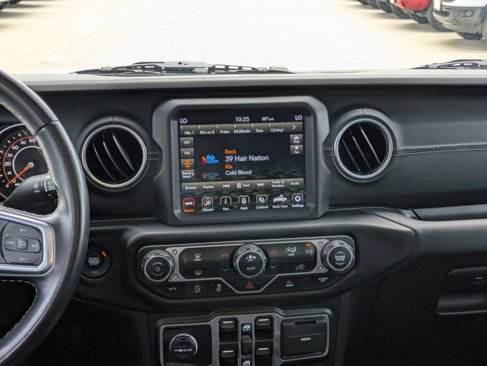 Used 2020 Jeep Gladiator Overland w/ Popular Equipment Package image 15