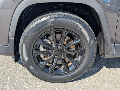 Certified 2023 Jeep Cherokee Altitude Lux image 9