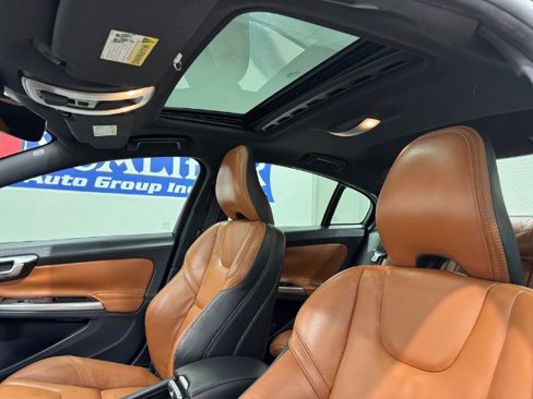 Used 2015 Volvo S60 T5 Premier image 12