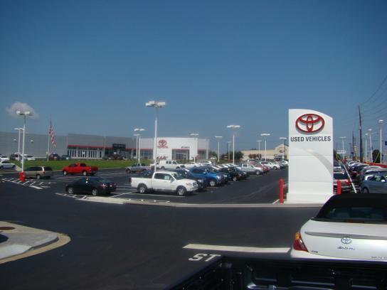Atlanta Toyota: Lebih dari Sekadar Dealer, Sebuah Komitmen terhadap Kepuasan Pelanggan