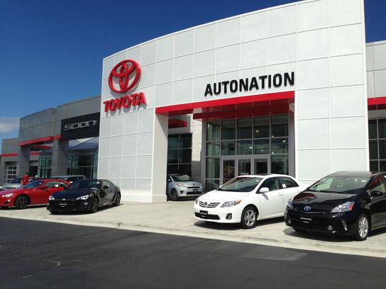 AutoNation Toyota Libertyville Libertyville, IL 60048