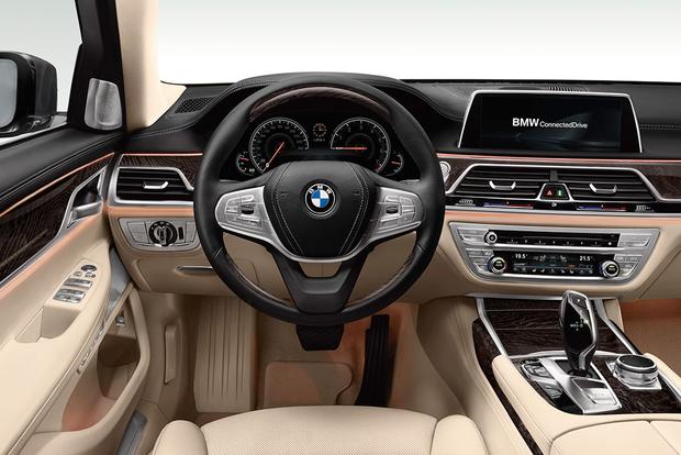 2015 Vs 2016 Bmw 7 Series What S The Difference Autotrader