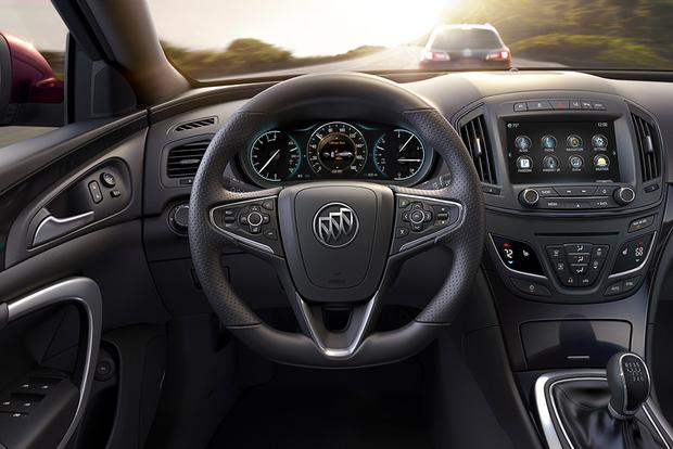 2015 Buick Lacrosse Vs 2015 Buick Regal What S The