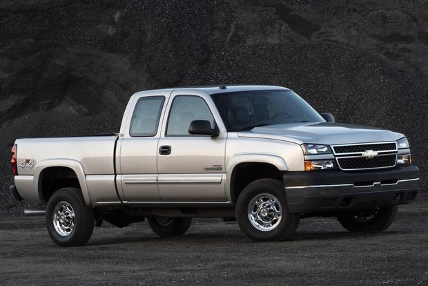 2001 2006 Chevrolet Silverado 2500 Hd Used Truck Review Autotrader