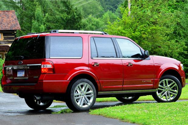 Chevrolet tahoe vs ford expedition #7