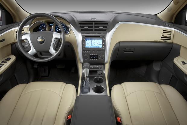 2011 chevy traverse lt reviews