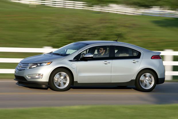 2013 Chevrolet Volt Used Car Review Autotrader