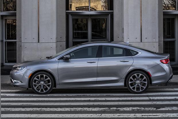 Chrysler 200 versus ford fusion #7