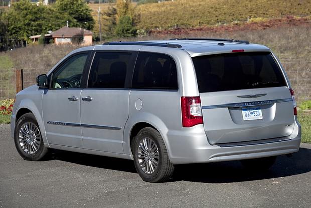 2012 Chrysler Town Country New Car Review Autotrader