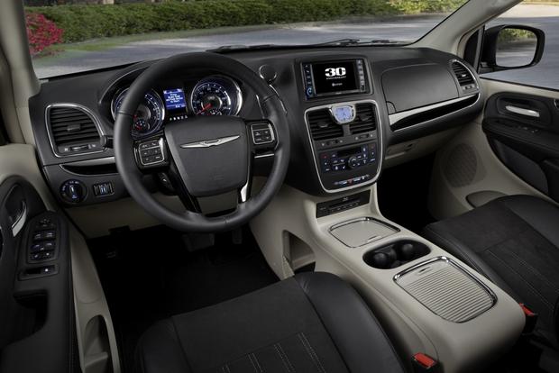2015 Chrysler Town Country New Car Review Autotrader
