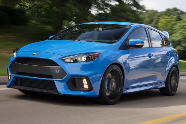 2016 Ford Focus Rs Vs 2016 Ford Focus St What S The