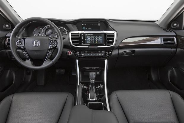 2015 Vs 2016 Honda Accord What S The Difference Autotrader