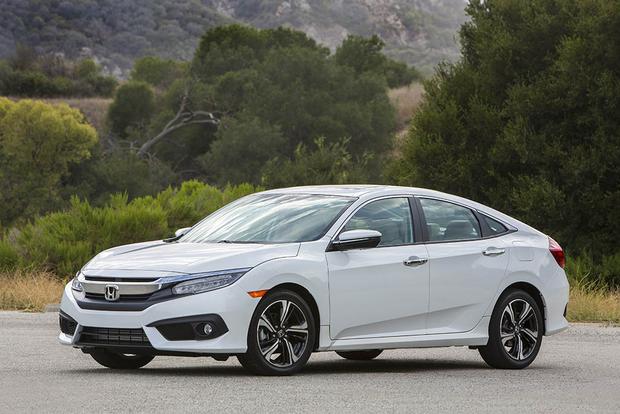 2017 Honda Civic Hatchback Vs Civic Sedan Whats The Difference