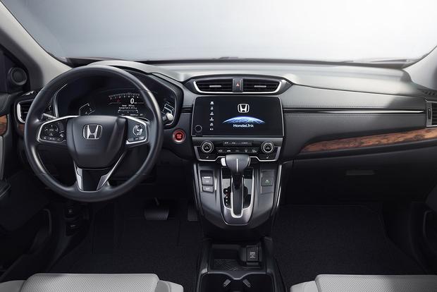 2016 Vs 2017 Honda Cr V What S The Difference Autotrader