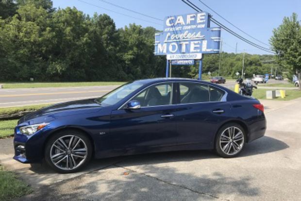 Cpo 2017 Infiniti Q50 What S Inside Counts Autotrader