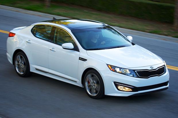 2013 Vs 2014 Kia Optima What S The Difference Autotrader