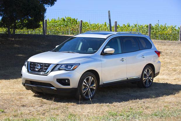 2016 Vs 2017 Nissan Pathfinder What S The Difference