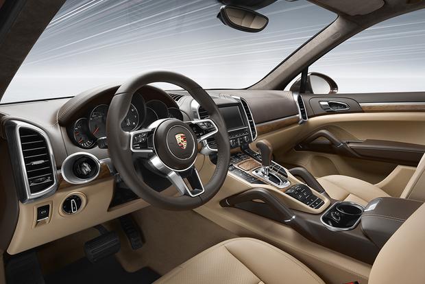 2015 Porsche Cayenne Vs 2015 Porsche Macan What S The