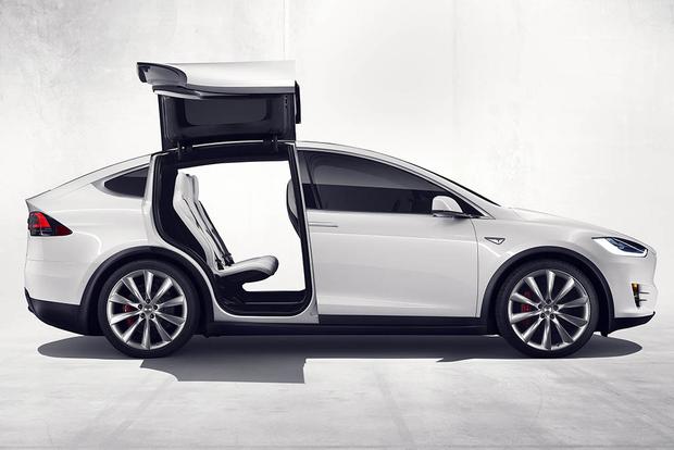 Tesla Model X Vs Model S What S The Difference Autotrader