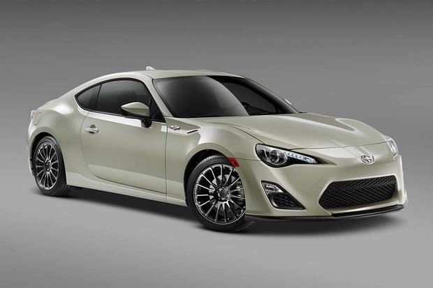 2016 Scion Fr S Vs 2017 Toyota 86 What S The Difference