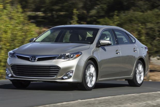 2018 toyota avalon hybrid consumer reviews