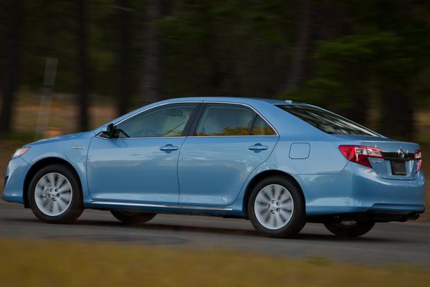 2014 Toyota Camry Hybrid: New Car Review - Autotrader