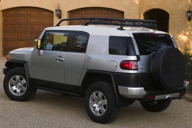 2007 2012 Toyota Fj Cruiser Used Car Review Autotrader