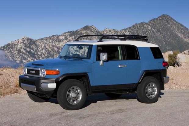 2014 Toyota Fj Cruiser New Car Review Autotrader