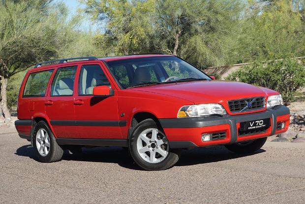 Here's What It's Like to Drive an Original Volvo V70 XC Time ...