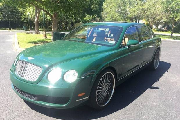 Autotrader Find Bright Green Bentley Flying Spur For