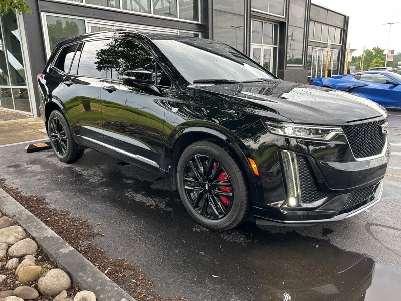 Certified 2022 Cadillac XT6 Sport w/ Platinum Package image 1