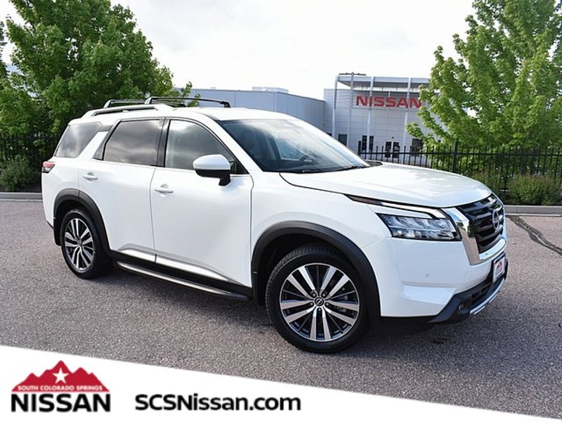 Certified 2022 Nissan Pathfinder Platinum w/ Cargo Package image 1