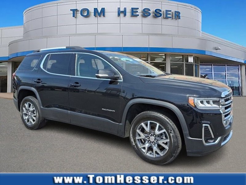 Certified 2023 GMC Acadia SLT image 1