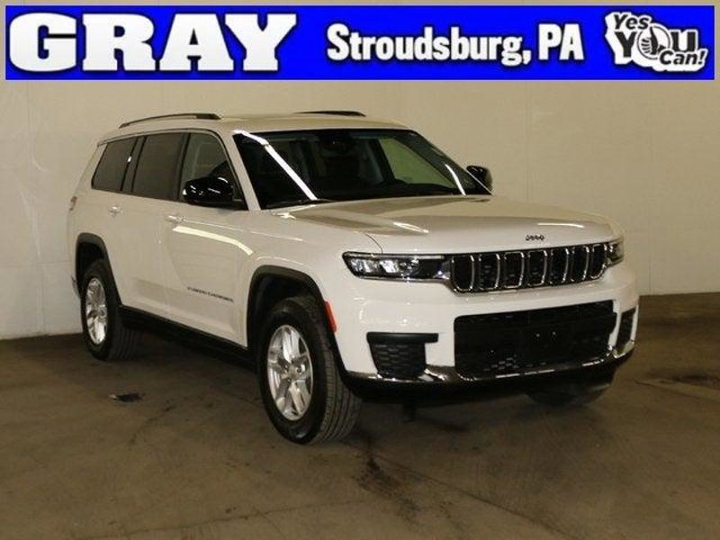 Certified 2023 Jeep Grand Cherokee L Laredo image 1