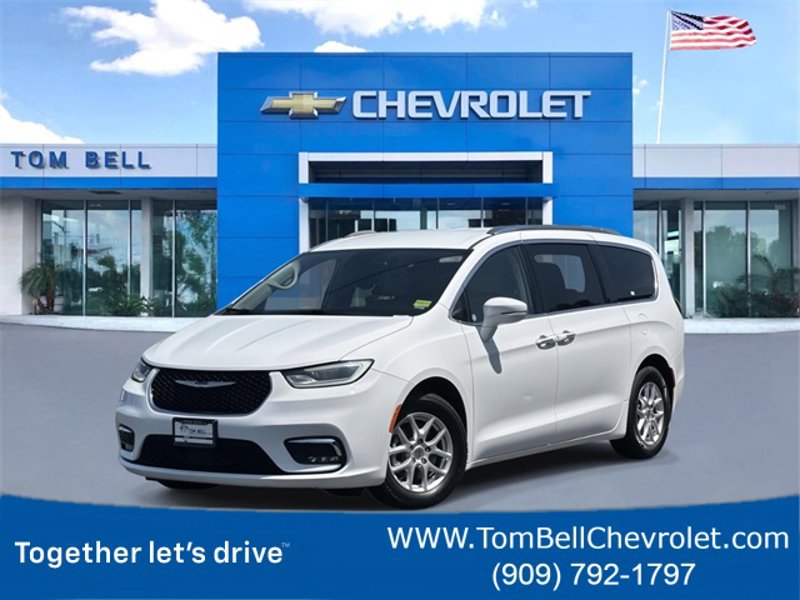 Used 2021 Chrysler Pacifica Touring-L image 1