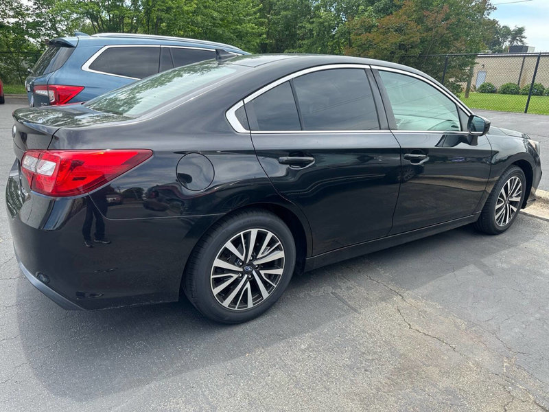 Used 2019 Subaru Legacy 2.5i Premium image 1