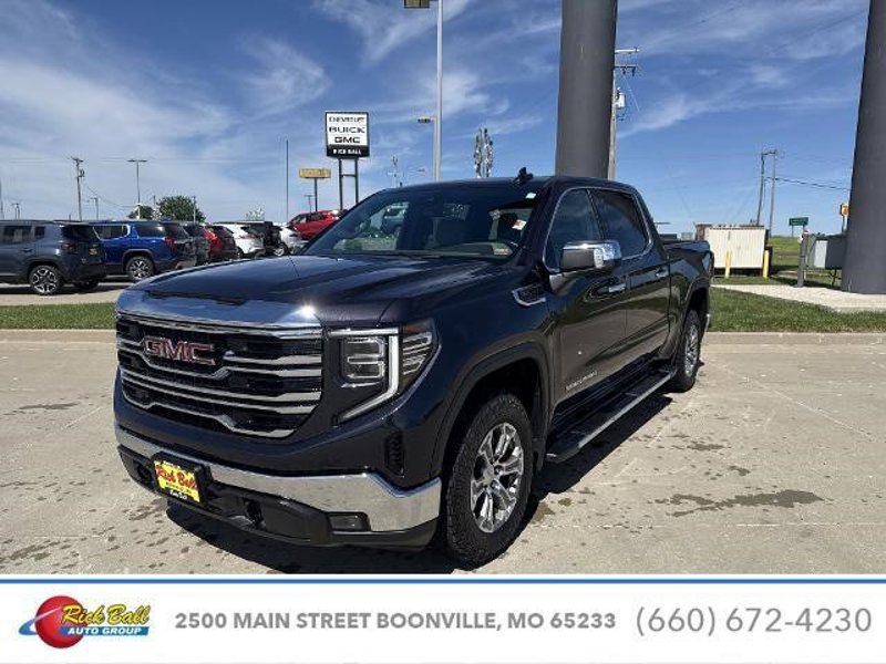 Certified 2023 GMC Sierra 1500 SLT image 1