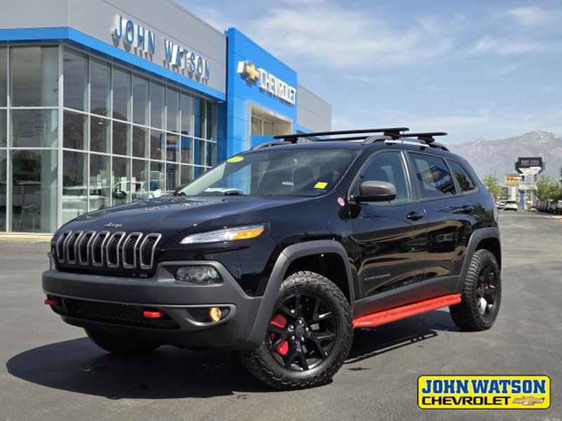 Used 2017 Jeep Cherokee Trailhawk w/ Cold Weather Group image 1
