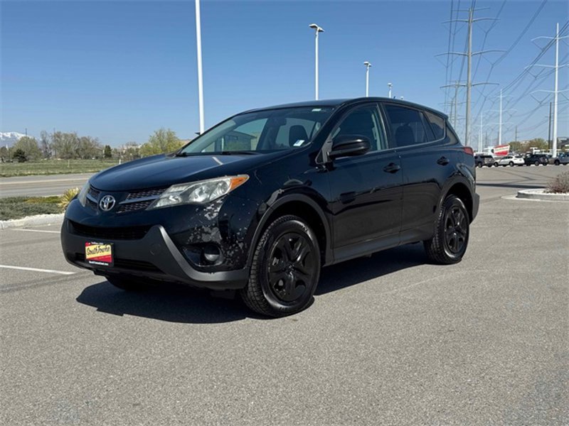 Used 2013 Toyota RAV4 LE image 1