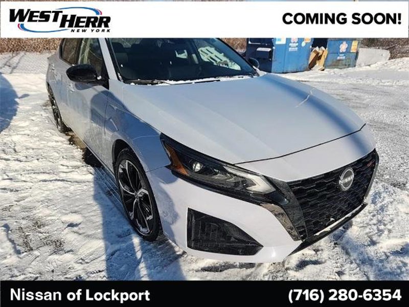 Certified 2023 Nissan Altima 2.5 SR w/ SR Premium Package image 1