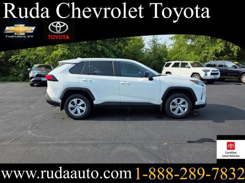 Certified 2022 Toyota RAV4 LE image 1